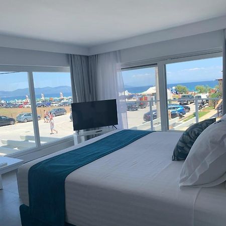 Ocean Blue Suites Иериссос Экстерьер фото