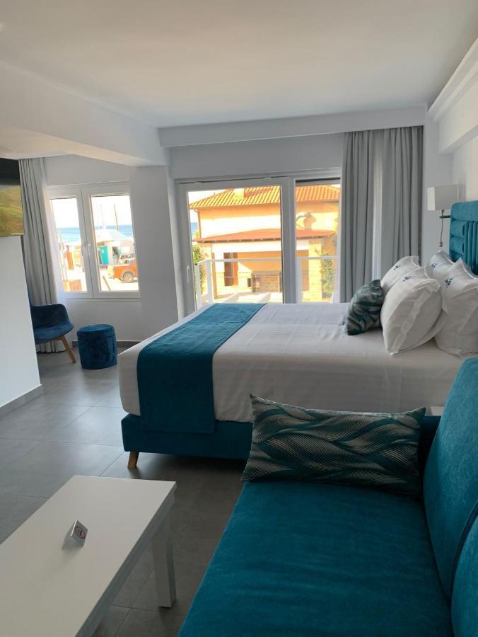 Ocean Blue Suites Иериссос Экстерьер фото