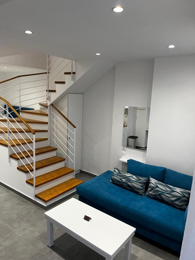 Ocean Blue Suites Иериссос Экстерьер фото
