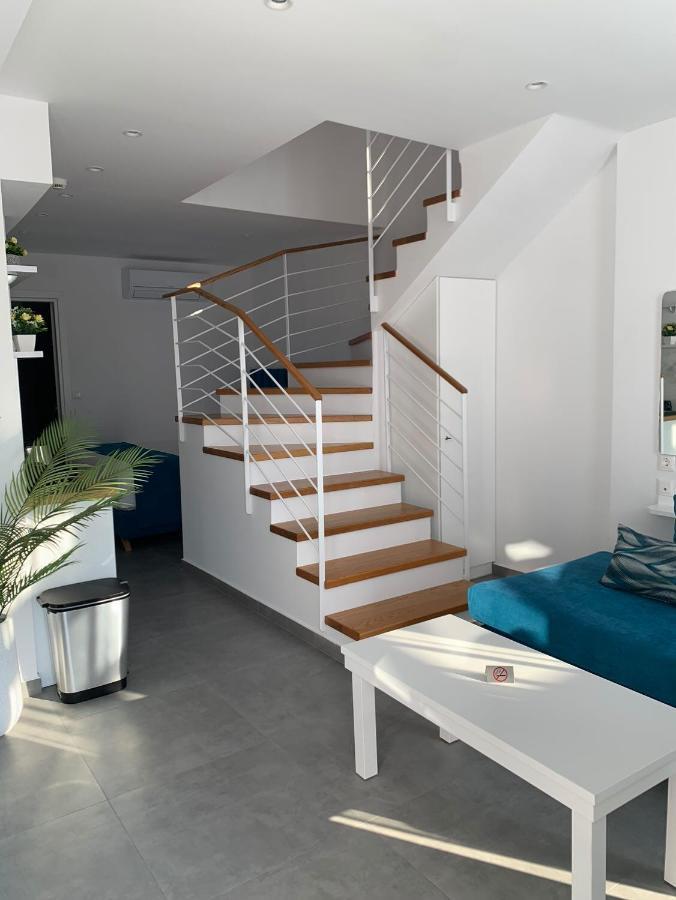 Ocean Blue Suites Иериссос Экстерьер фото