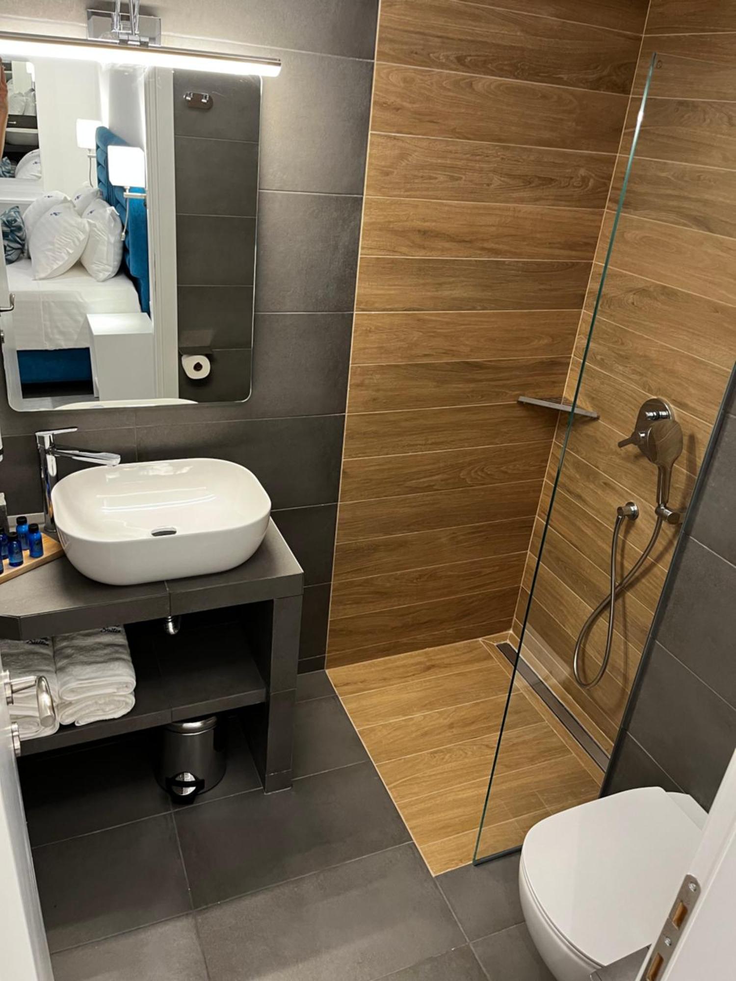 Ocean Blue Suites Иериссос Экстерьер фото