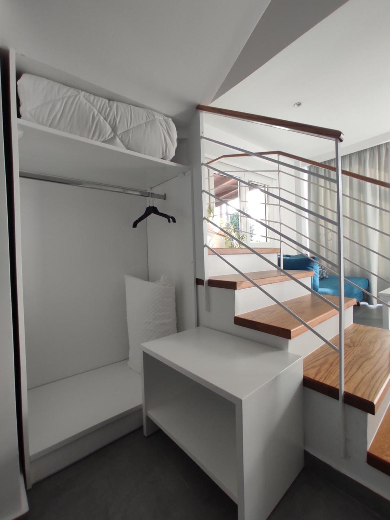 Ocean Blue Suites Иериссос Экстерьер фото