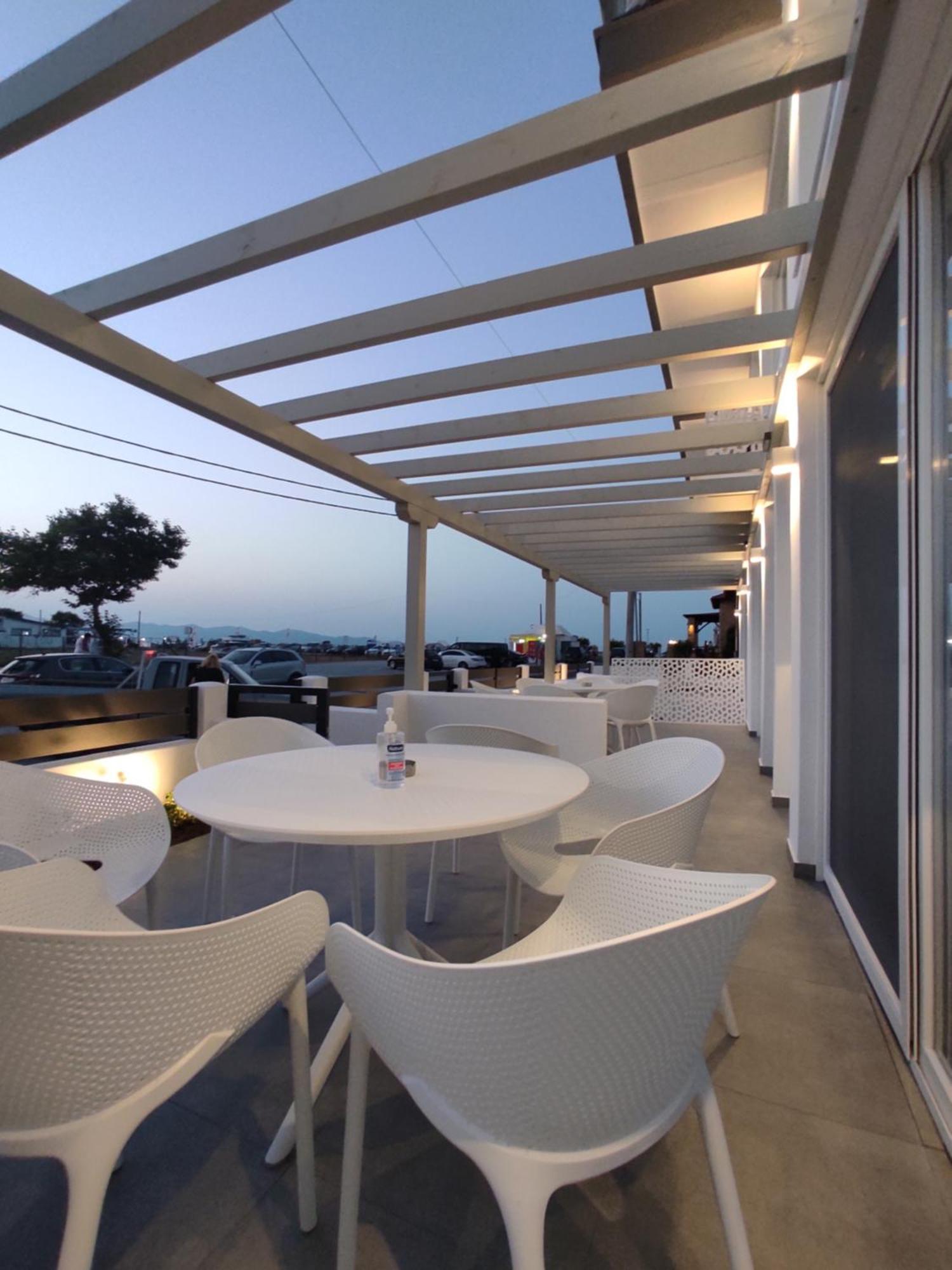 Ocean Blue Suites Иериссос Экстерьер фото
